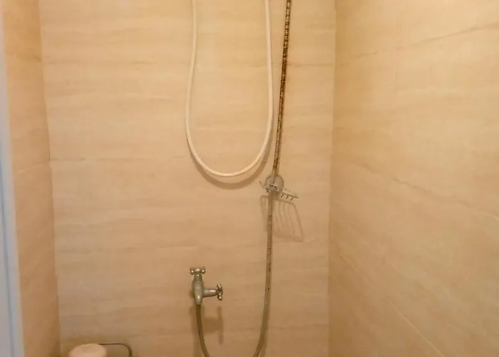 Aparthotel Unit In Mabolo Garden Flats